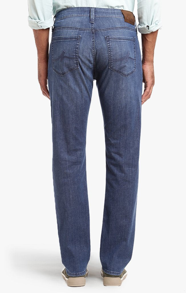 34 Heritage - Courage Straight Leg Jean